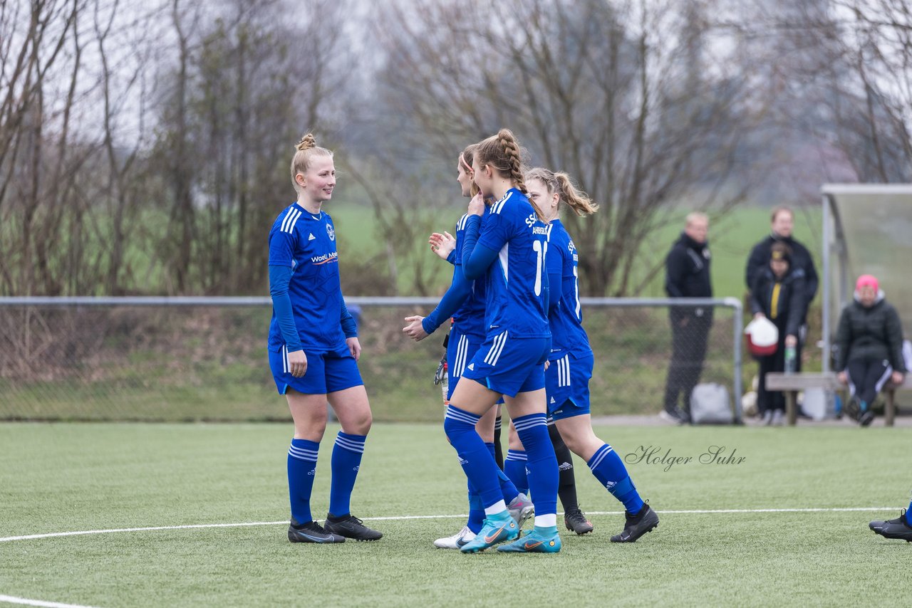 Bild 58 - F SSC Hagen Ahrensburg - SV Frisia Risum-Lindholm : Ergebnis: 1:2